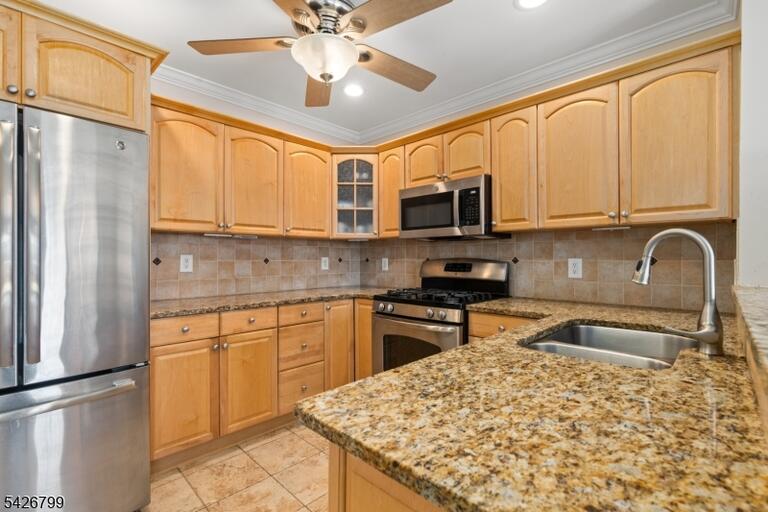 Property listing MLS 4044997 photo 4