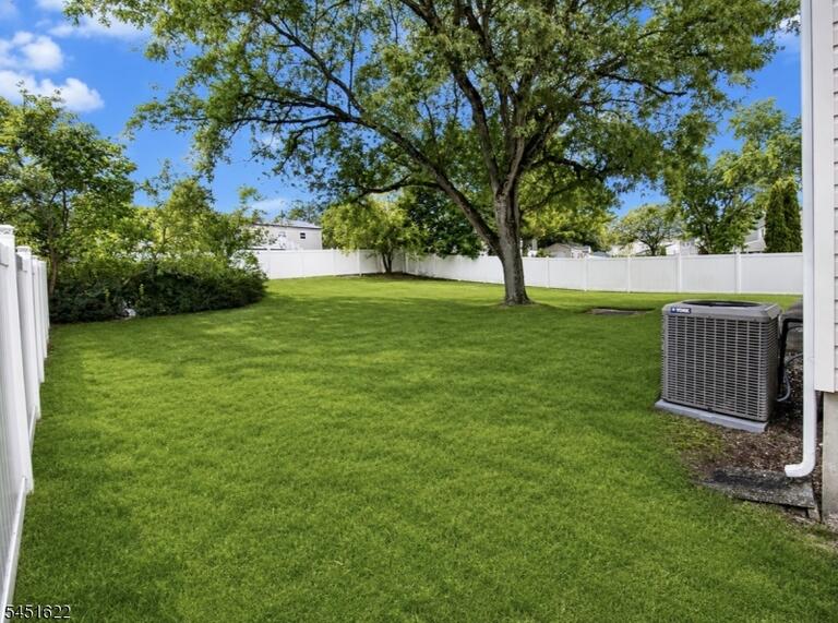 Property listing MLS 4045194 photo 1