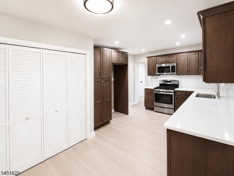 Property listing MLS 4045194 photo 16