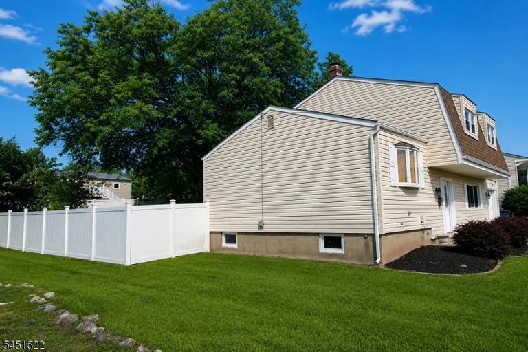 Property listing MLS 4045194 photo 25