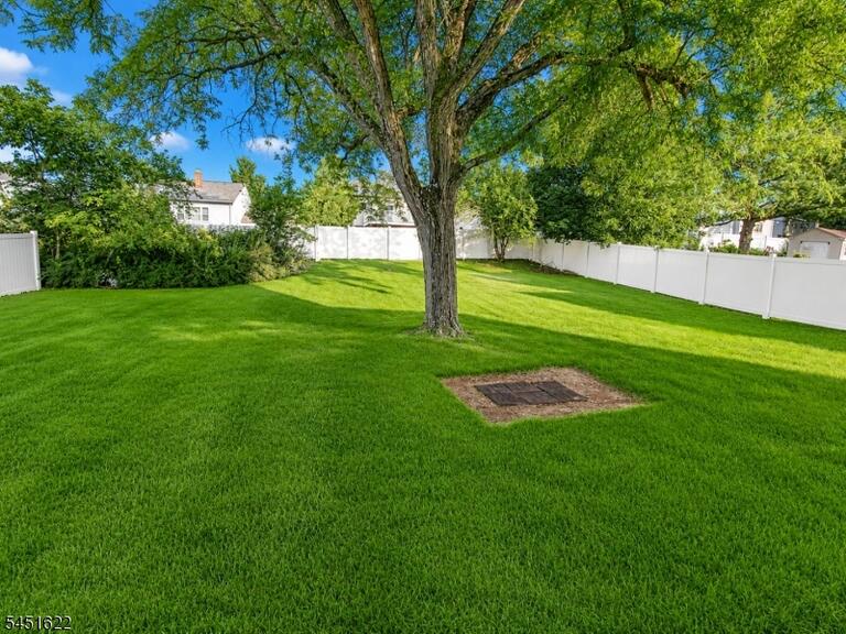 Property listing MLS 4045194 photo 27