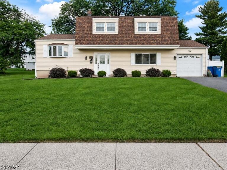 Property listing MLS 4045194 photo 3
