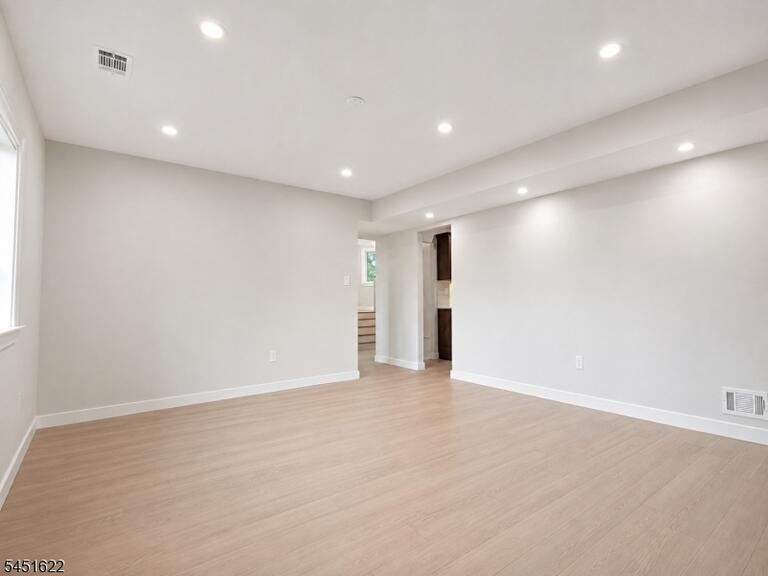 Property listing MLS 4045194 photo 30