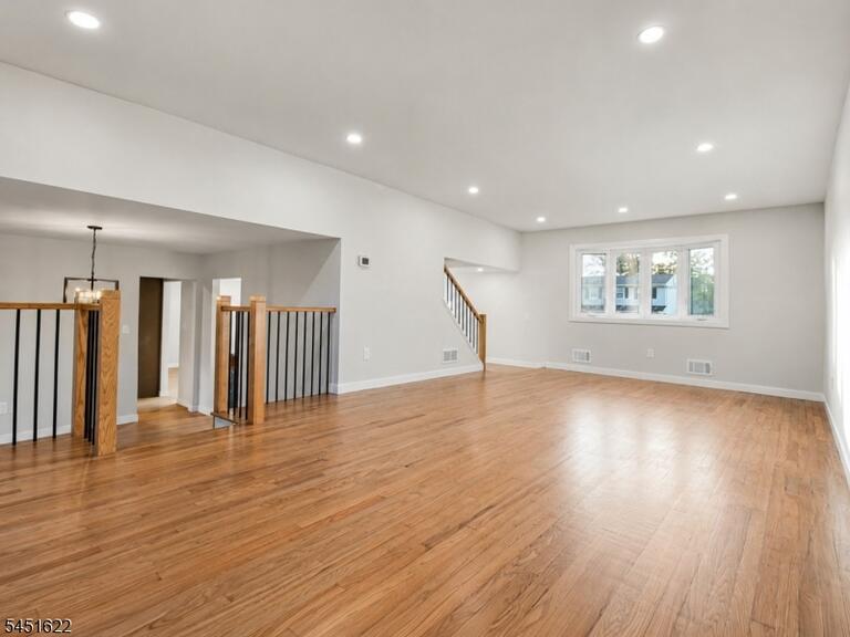 Property listing MLS 4045194 photo 42
