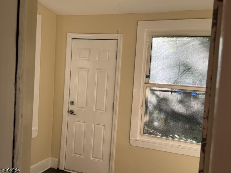Property listing MLS 4045282 photo 8