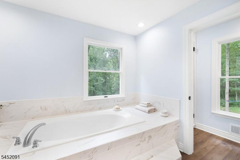 Property listing MLS 4045369 photo 26