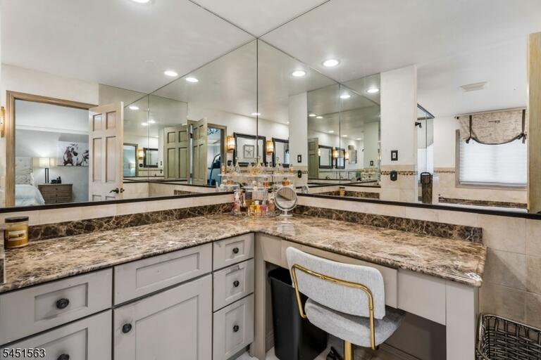 Property listing MLS 4045471 photo 16