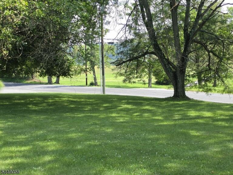 Property listing MLS 4045504 photo 34