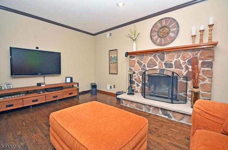 Property listing MLS 4045504 photo 8