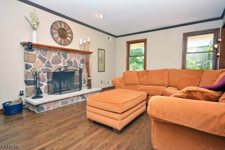 Property listing MLS 4045504 photo 9