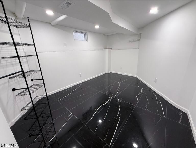 Property listing MLS 4045663 photo 8