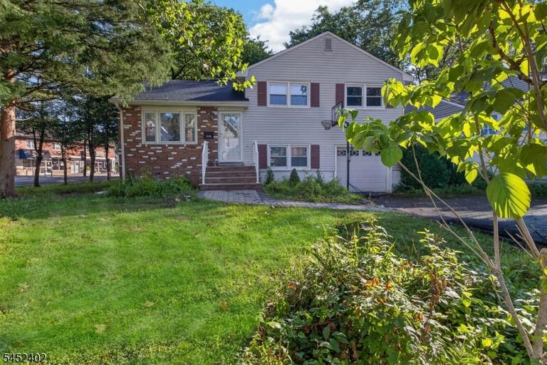 Property listing MLS 4045677 photo 2