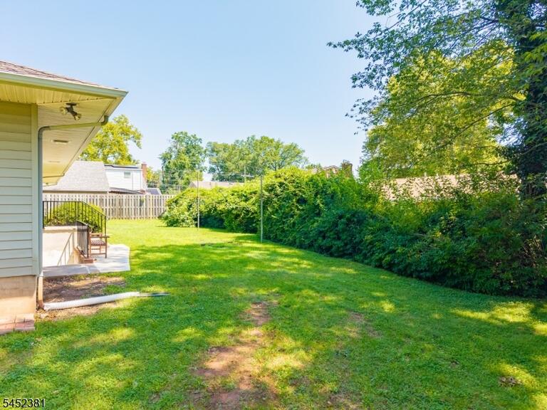 Property listing MLS 4045833 photo 30