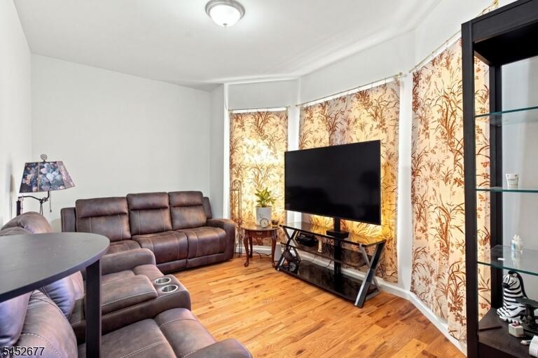 Property listing MLS 4045856 photo 10