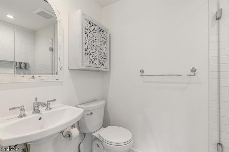 Property listing MLS 4045990 photo 14