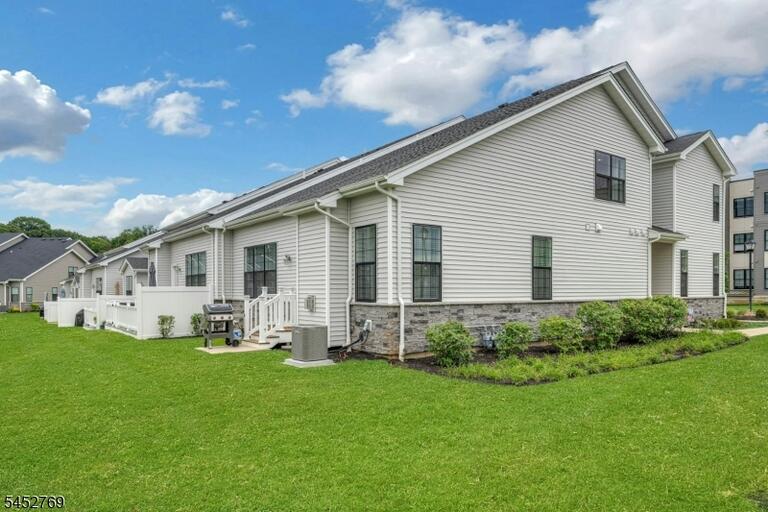 Property listing MLS 4046102 photo 23