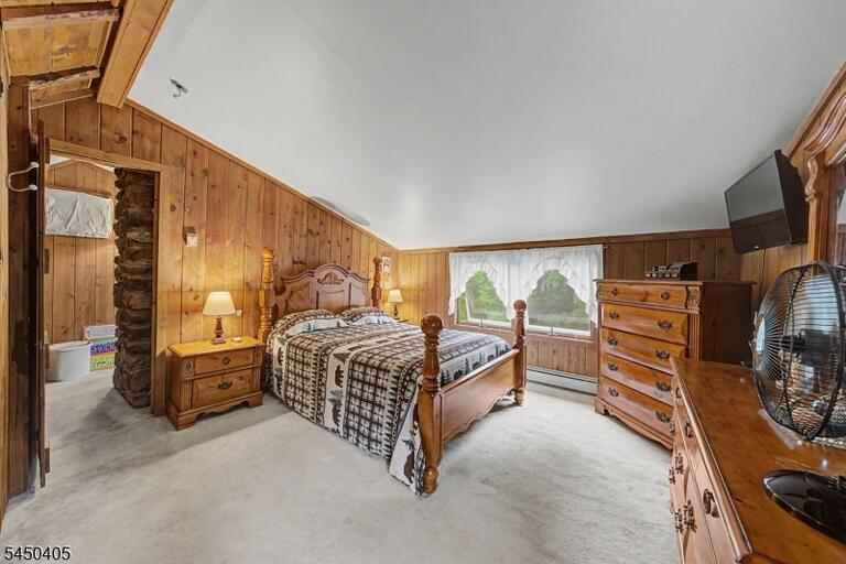 Property listing MLS 4046115 photo 18