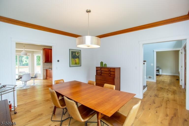 Property listing MLS 4046192 photo 11