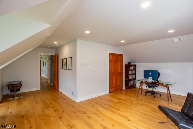 Property listing MLS 4046192 photo 28