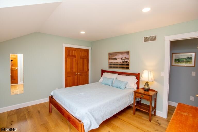 Property listing MLS 4046192 photo 29