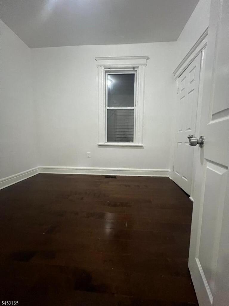Property listing MLS 4046255 photo 5