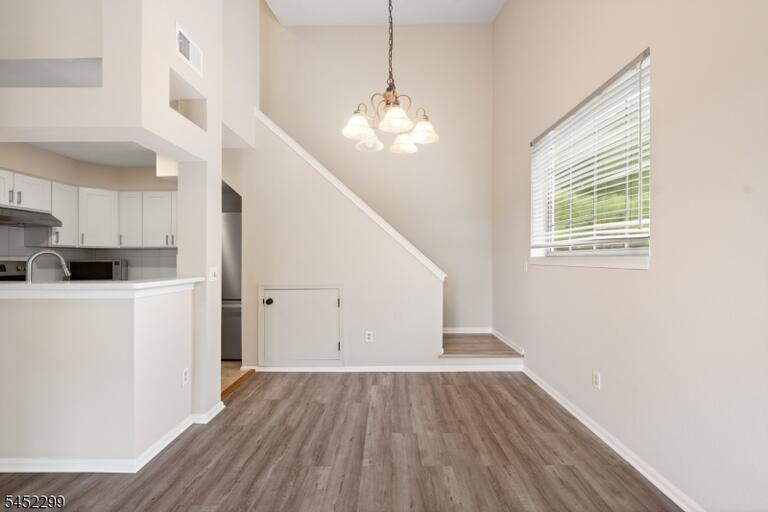Property listing MLS 4046279 photo 11