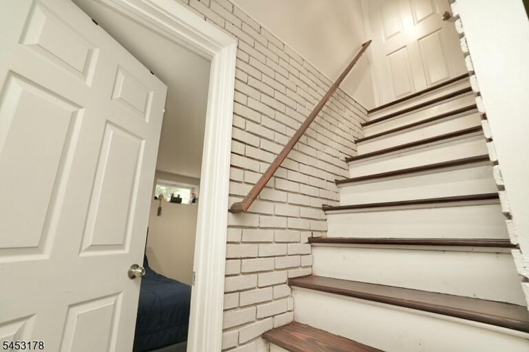Property listing MLS 4046280 photo 20