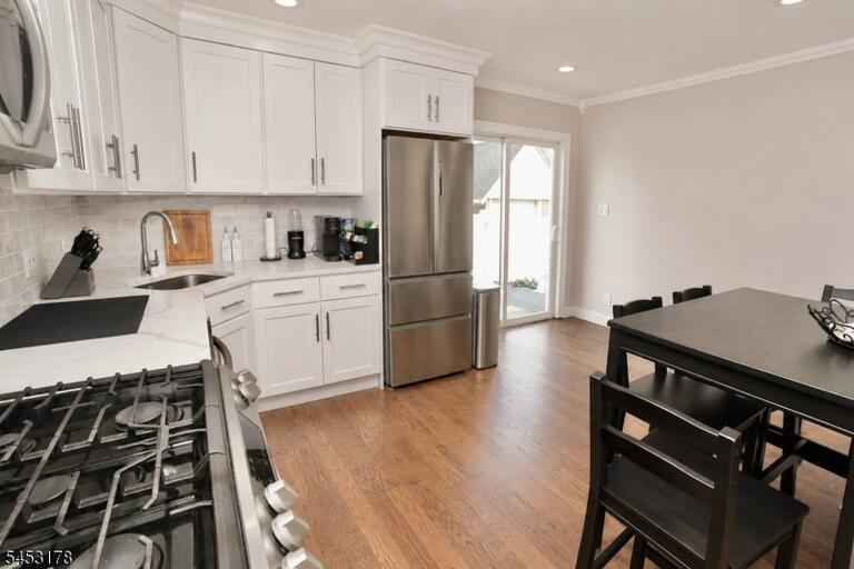 Property listing MLS 4046280 photo 8