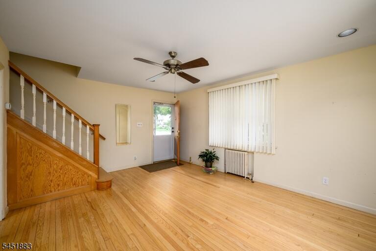 Property listing MLS 4046338 photo 12