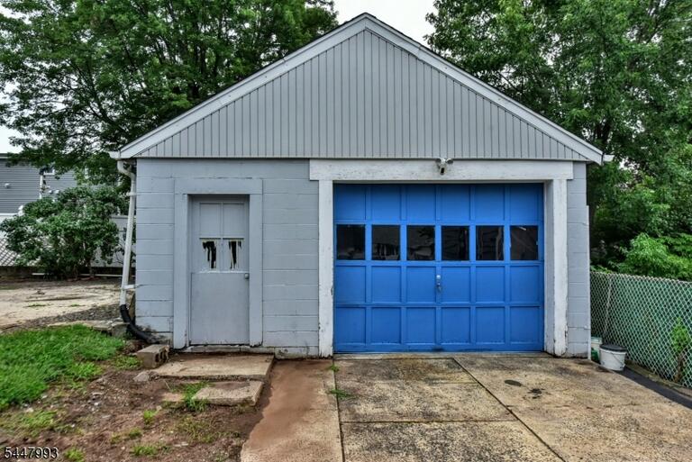 Property listing MLS 4046348 photo 25