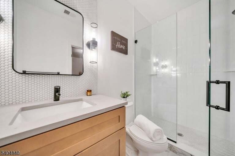 Property listing MLS 4046365 photo 8