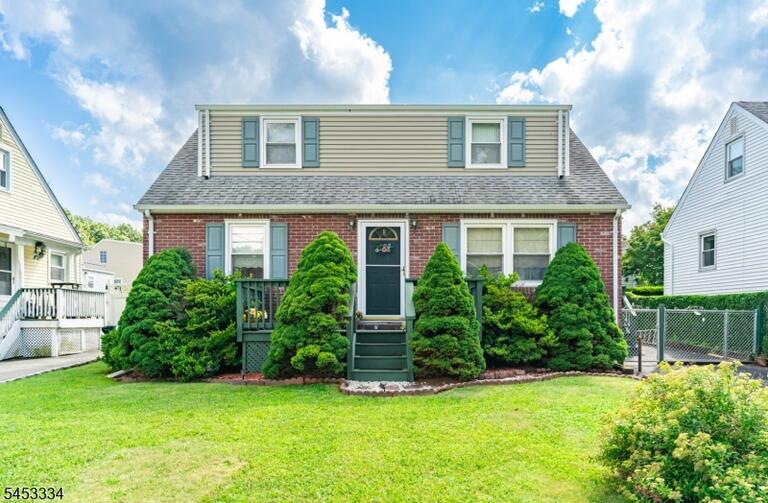 Property listing MLS 4046399 photo 1