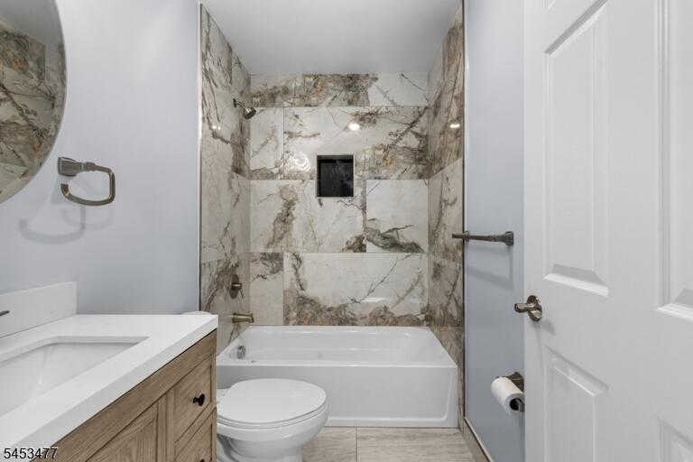 Property listing MLS 4046522 photo 10