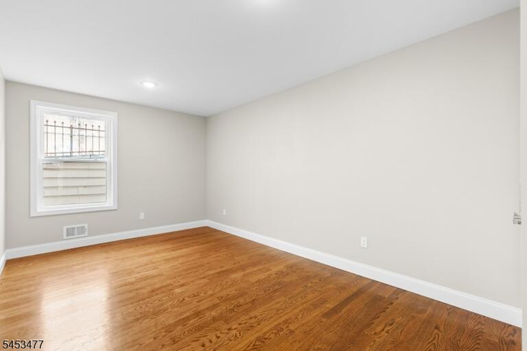 Property listing MLS 4046522 photo 12