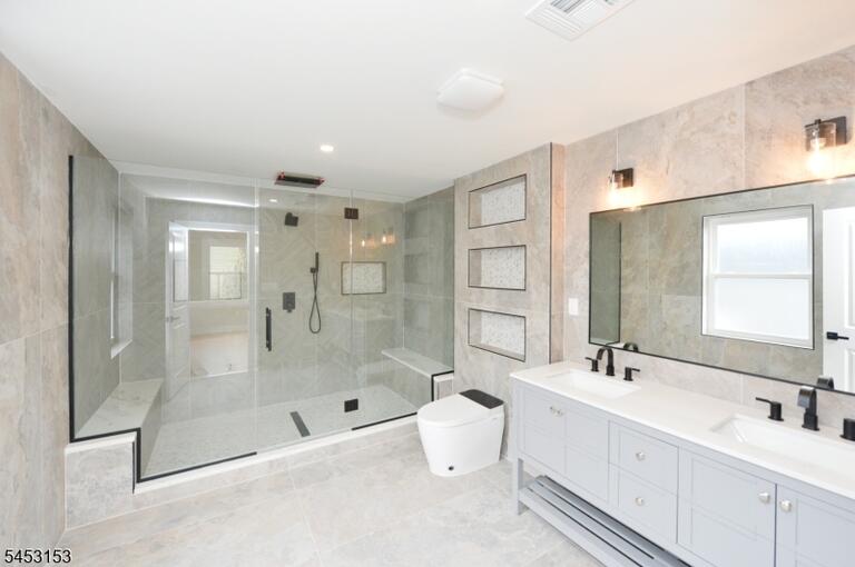 Property listing MLS 4046598 photo 8