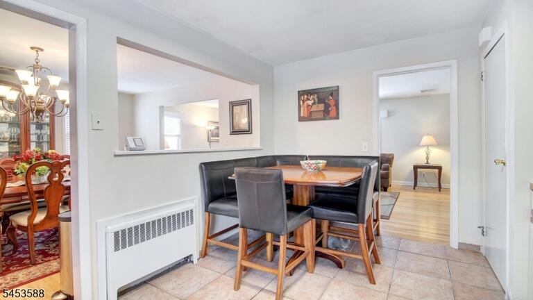 Property listing MLS 4046675 photo 9