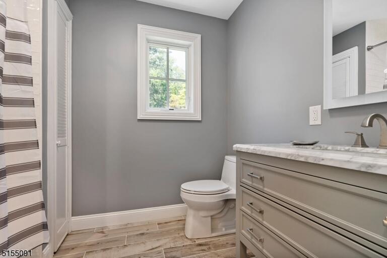 Property listing MLS 4046696 photo 25