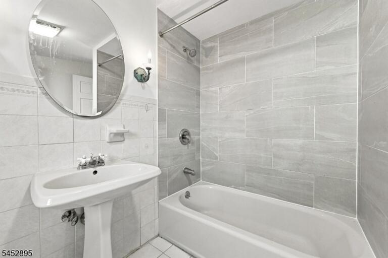 Property listing MLS 4046879 photo 23