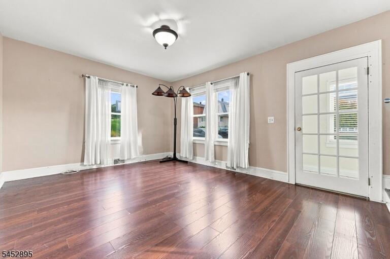 Property listing MLS 4046879 photo 7