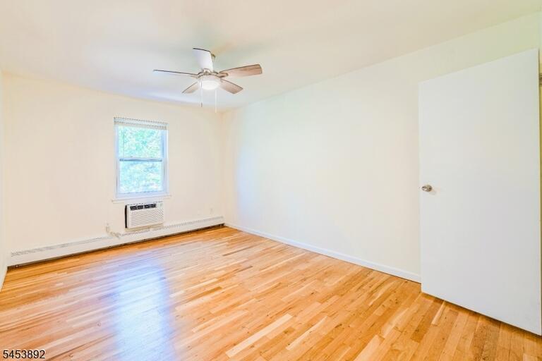 Property listing MLS 4046931 photo 11