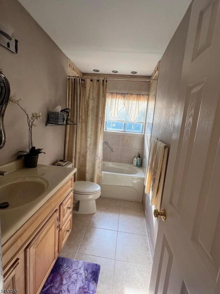 Property listing MLS 4046936 photo 17