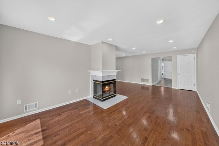 Property listing MLS 4046956 photo 12