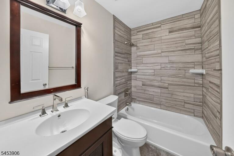Property listing MLS 4046956 photo 34