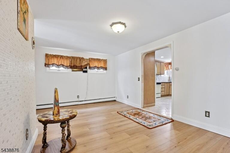 Property listing MLS 4046984 photo 12