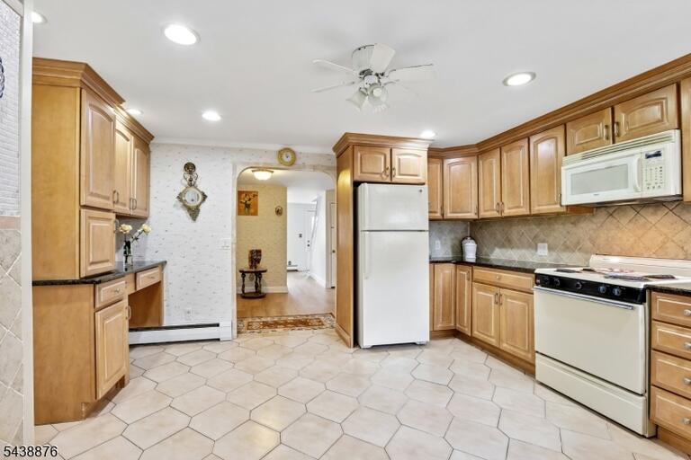 Property listing MLS 4046984 photo 19
