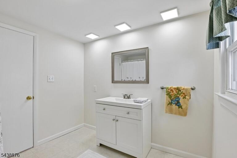 Property listing MLS 4046984 photo 29