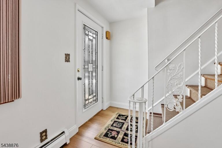 Property listing MLS 4046984 photo 7
