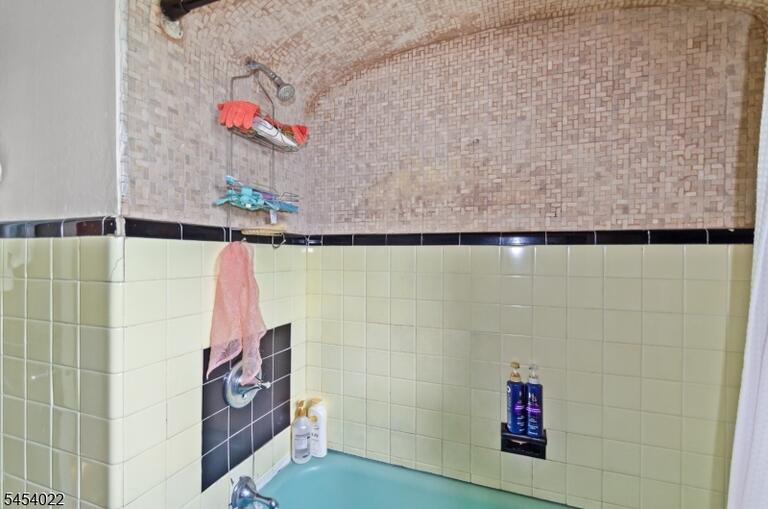 Property listing MLS 4047024 photo 19