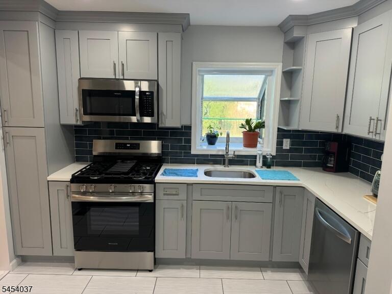 Property listing MLS 4047040 photo 7