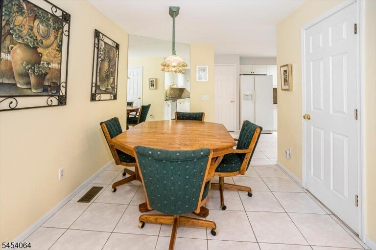 Property listing MLS 4047122 photo 16